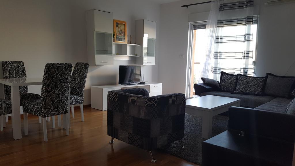 Zebra Apartment Podgorica Exterior photo