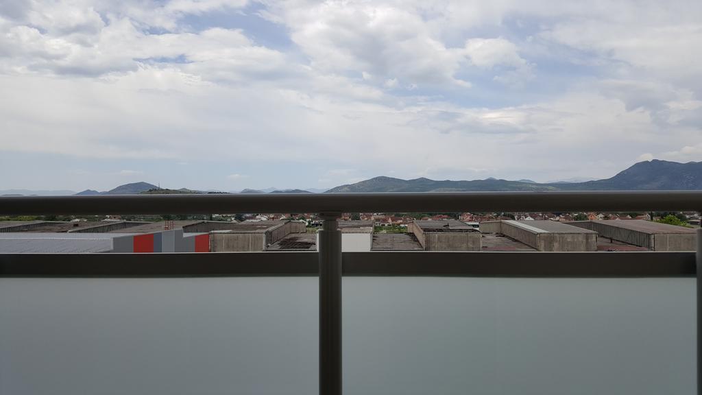 Zebra Apartment Podgorica Exterior photo