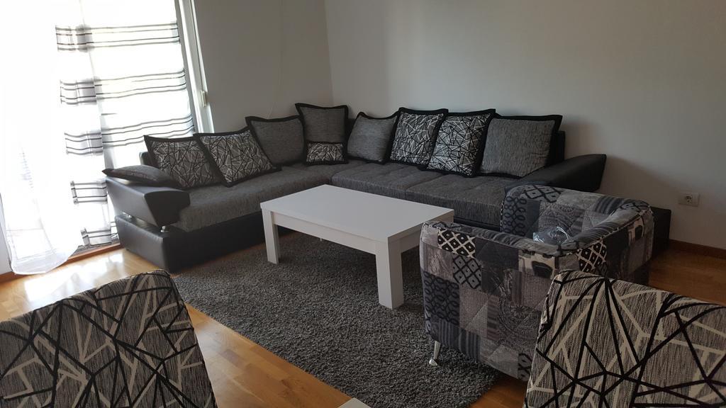 Zebra Apartment Podgorica Exterior photo
